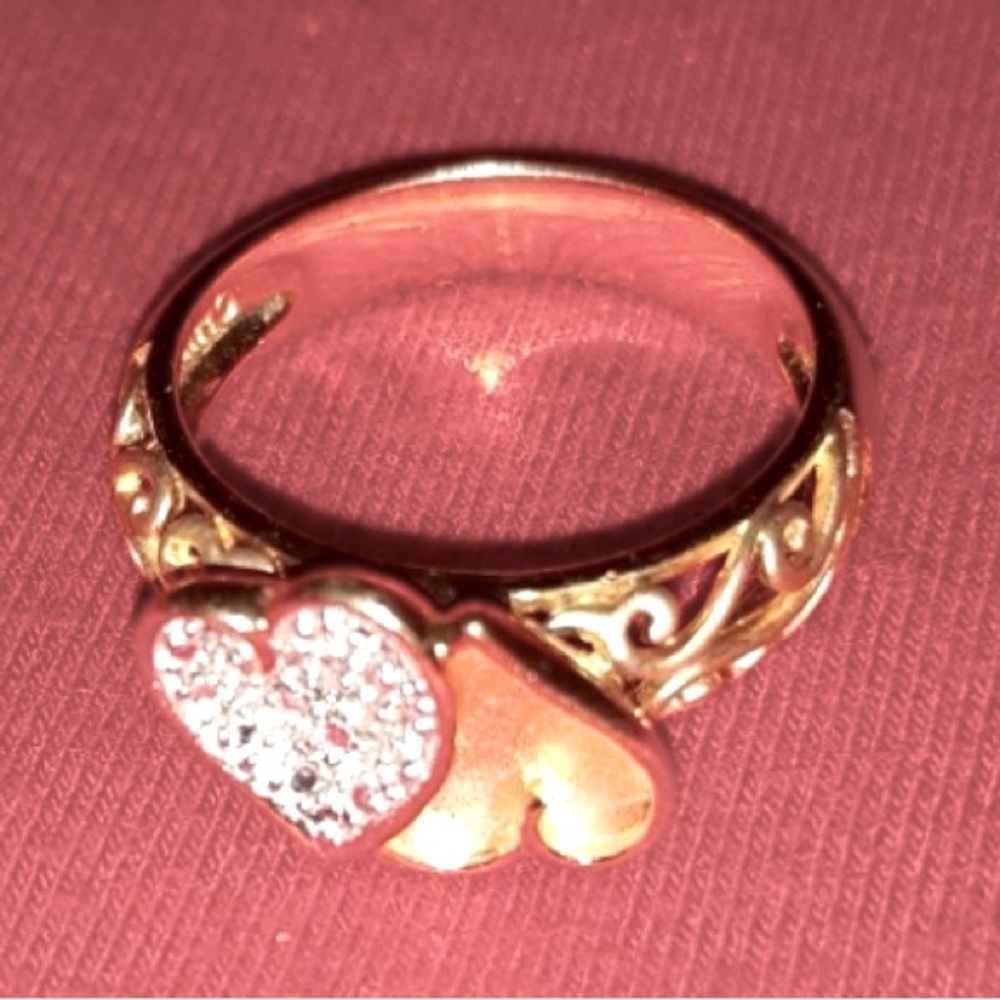 🔆SOLD🔆Vermeil Beautiful Heart Diamond looking Cluster Ring